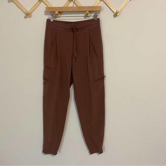 Athleta Venture Pant in Mauve size 0 - Picture 2 of 11
